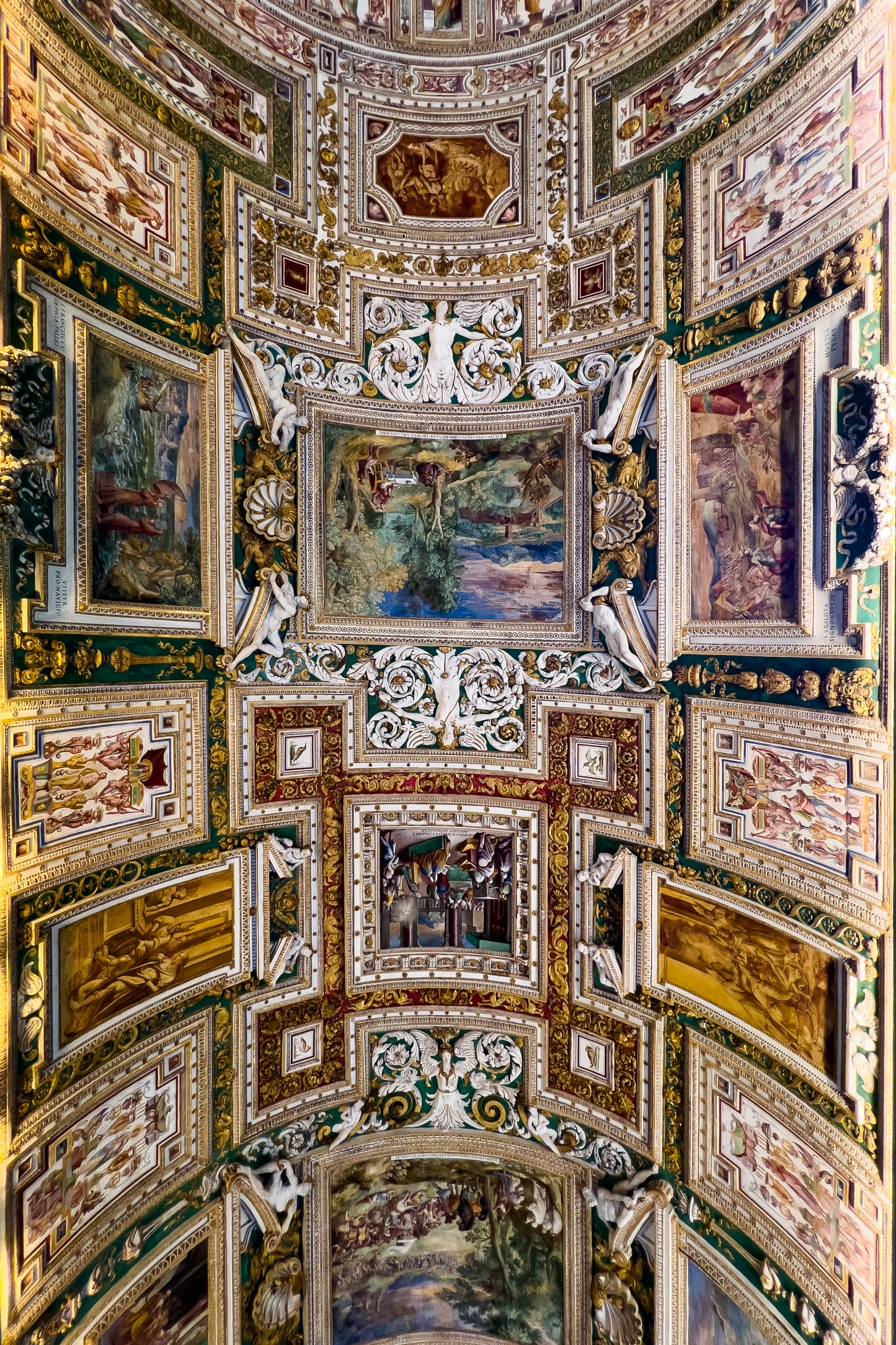 Museu do Vaticano | 2025 (Colorido) - Ref 141