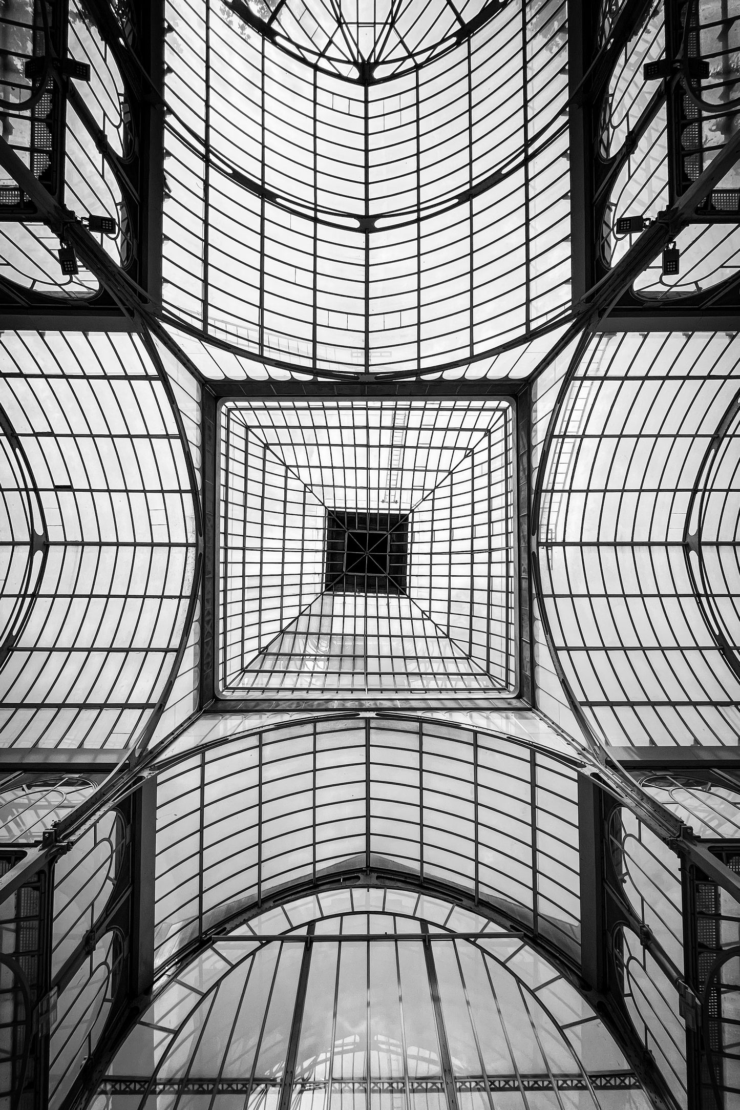 Palácio de Cristal - Madrid | 2023 (P&B) - Ref 85